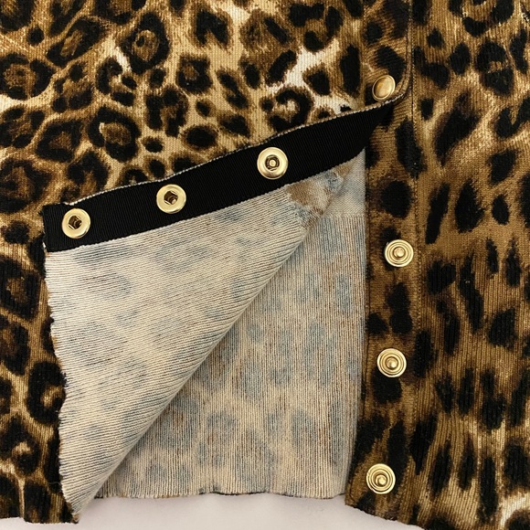 White House Black Market Sweater, Size L - Picture 3 of 7